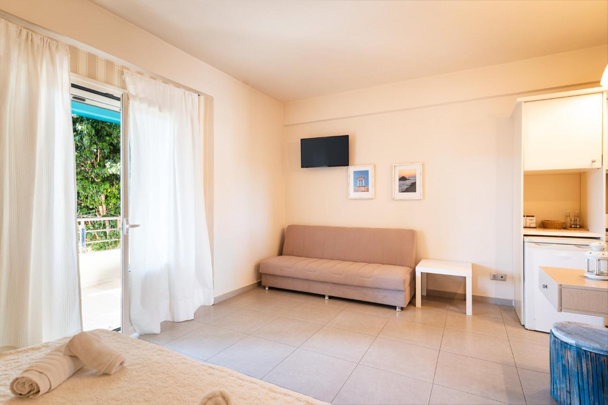 Sun George Aparthotel Finikounta Luaran gambar